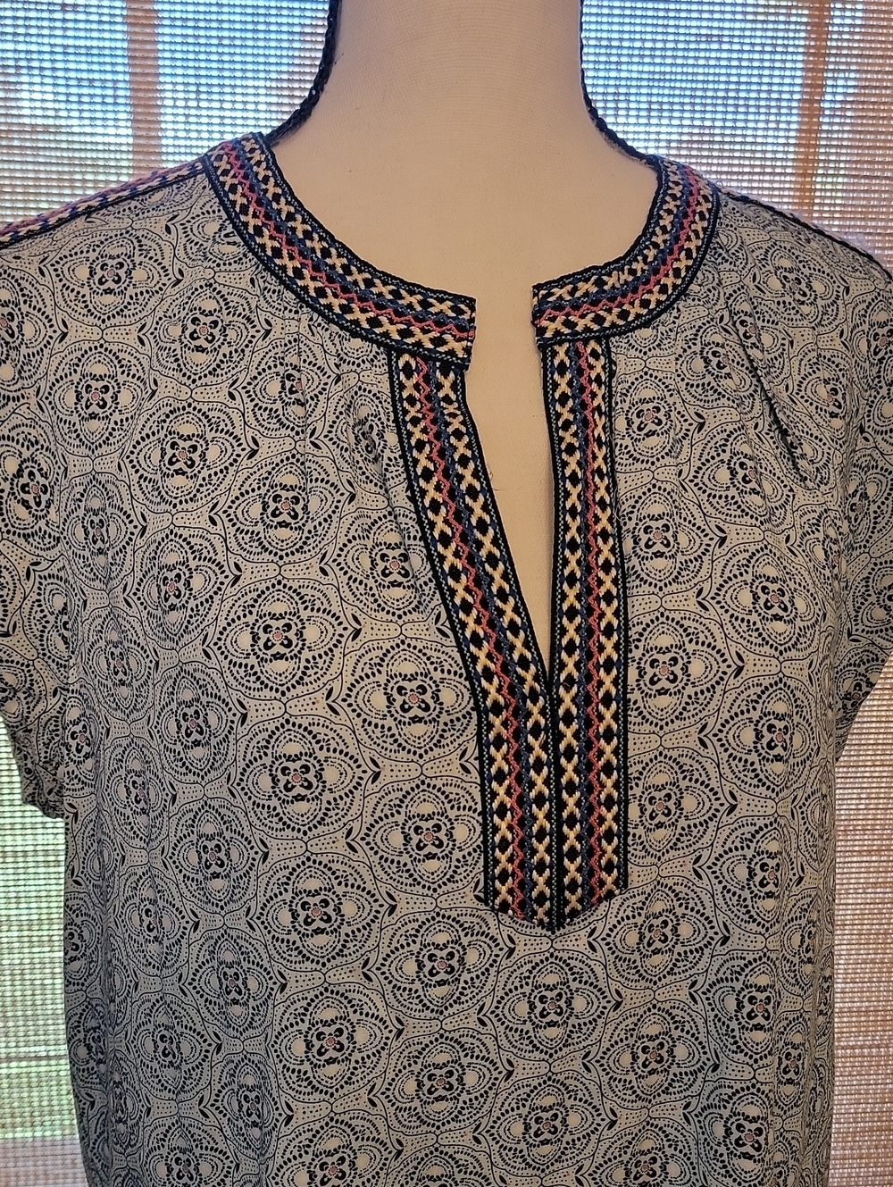DR2 Navy & White Patterned Tunic with Multicolor Embroidered Trim